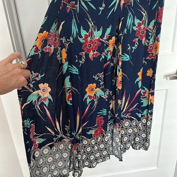 Blush Boutique Maxi Dress - Picture 4 of 6